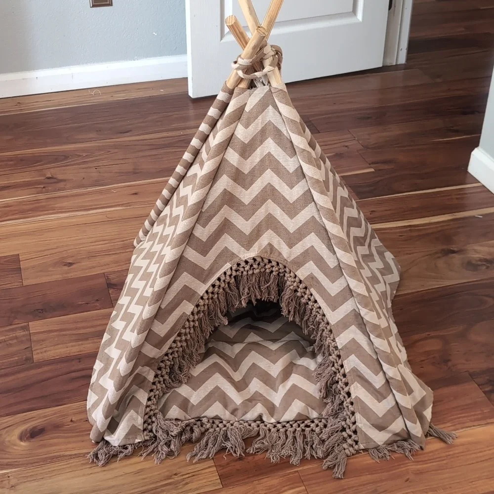 Chevron Fringe Pet Cotton Teepee With Cushioned Bottom ❤️